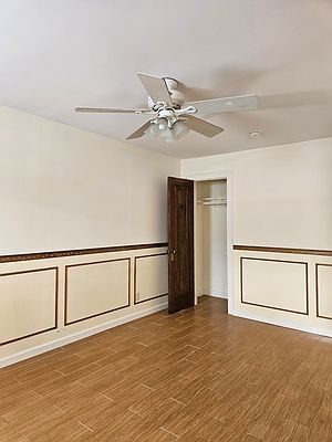 21-24 29th St in Queens, NY - Foto de edificio - Building Photo