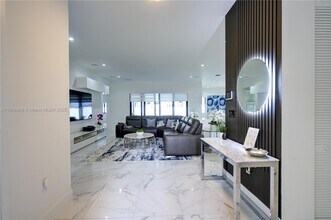 4239 SW 176th Ave in Miramar, FL - Building Photo - Building Photo