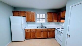 1001 Market St, Unit 3 in Laredo, TX - Building Photo