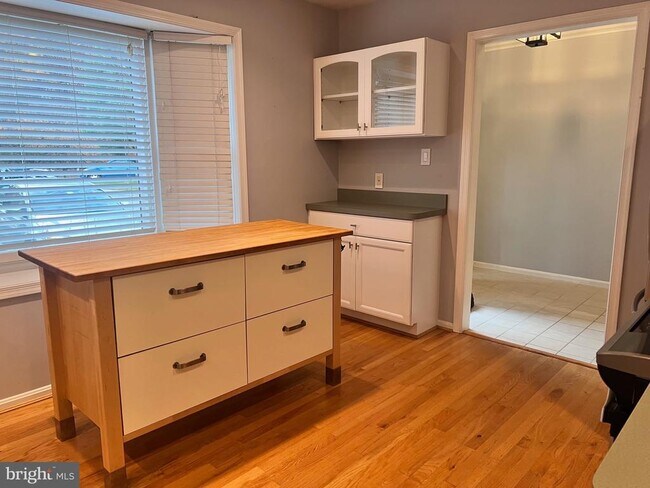 property at 6032 Morgan Ct