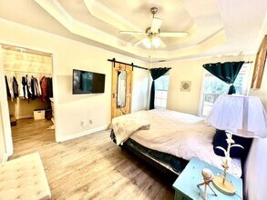 221 MacKenzie Ct in Canton, GA - Building Photo - Building Photo