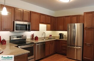 33 New Scotland Ave, Unit 124-14 in Albany, NY - Building Photo