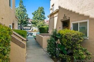 3925 Nobel Dr in San Diego, CA - Building Photo - Building Photo