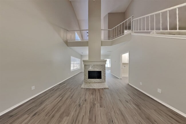 4327 Palmer Plantation Dr