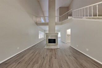 4327 Palmer Plantation Dr in Missouri City, TX - Foto de edificio - Building Photo