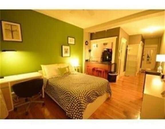 property at 8 Garrison St