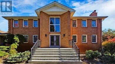 17 Boynton Cir in Markham, ON - Building Photo - Building Photo
