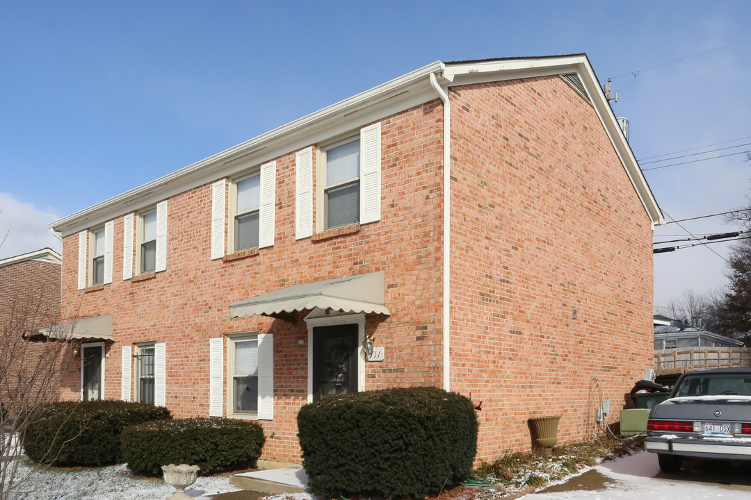 Harrods Park in Lexington, KY - Building Photo