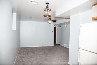 153 E High St in Elizabethtown, PA - Building Photo - Building Photo
