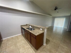 1619 SW 33rd St in Cape Coral, FL - Building Photo - Building Photo