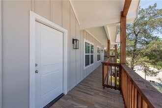 STUNNING 4bed/4bath House Close to Campus!! in College Station, TX - Building Photo - Building Photo