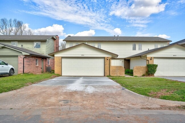 8514 Candlewood Dr in Oklahoma City, OK - Building Photo - Building Photo