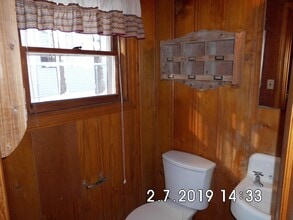 914 Lakeview Ave in South Lake Tahoe, CA - Building Photo - Building Photo