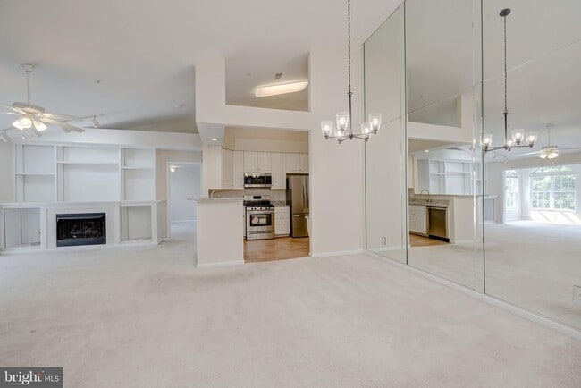 7707 Haynes Point Way in Alexandria, VA - Building Photo - Building Photo