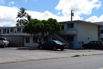 2132 Algaroba St in Honolulu, HI - Building Photo - Building Photo