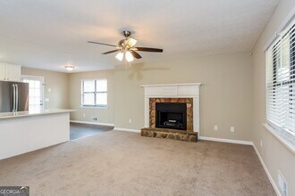 584 Brooks St in Dallas, GA - Building Photo - Building Photo