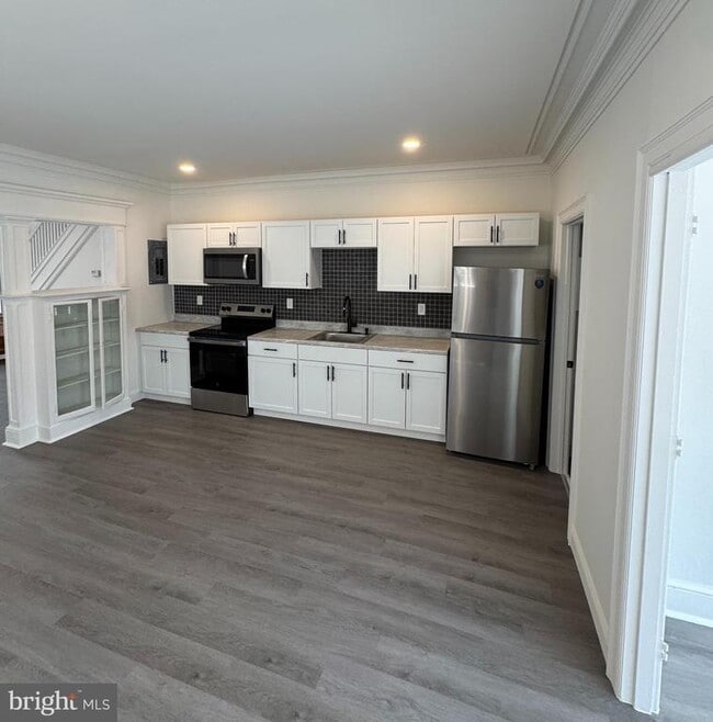 property at 23 N Beaver St