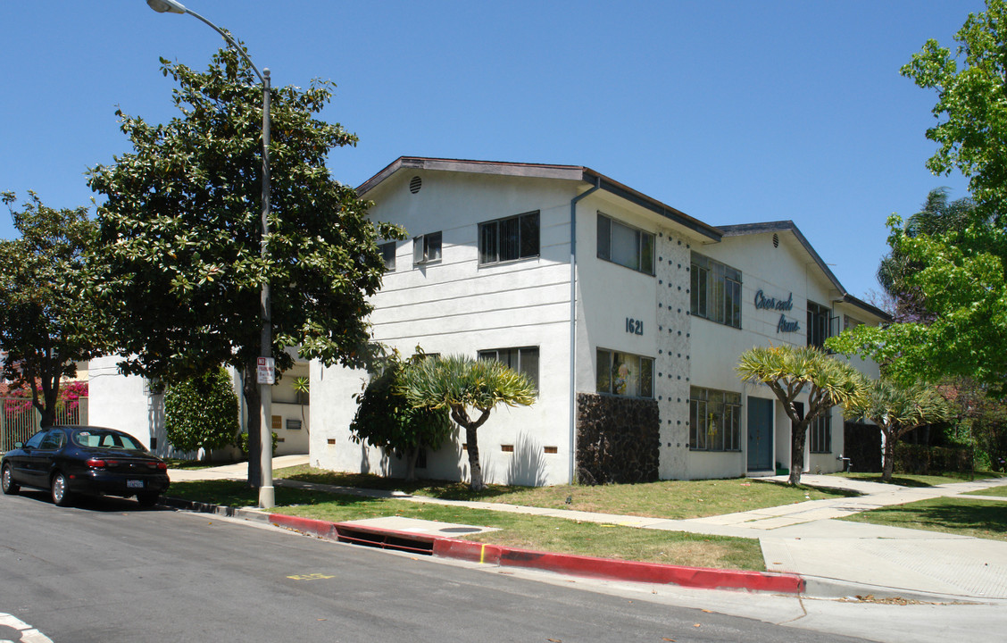 Crescent Arms in Los Angeles, CA - Building Photo