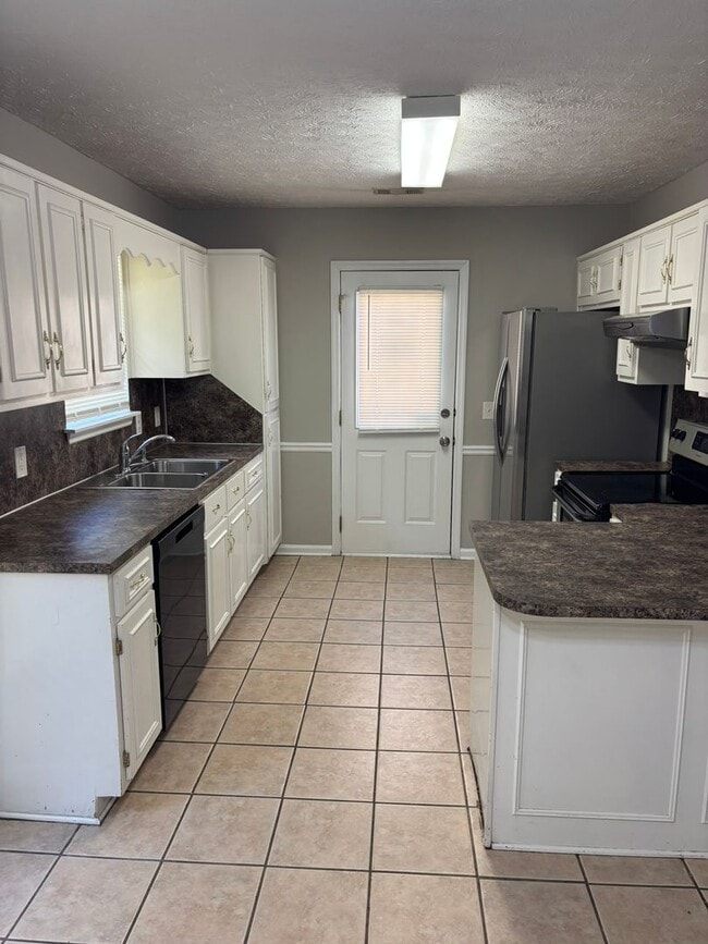 1447 Kings Mountain Rd in Columbus, GA - Building Photo - Building Photo