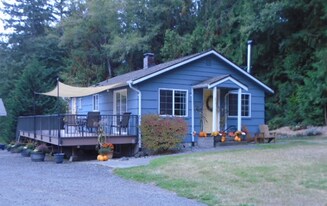 3911 NE Rova Rd in Poulsbo, WA - Building Photo