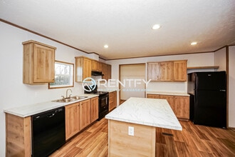 174 Trivette Rd in Harmony, NC - Building Photo - Building Photo