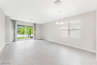 1057 Tranquil Brk Dr in Naples, FL - Building Photo - Building Photo