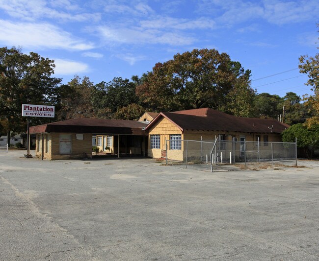 Plantation Mobile Home  Estates in Savannah, GA - Foto de edificio - Building Photo