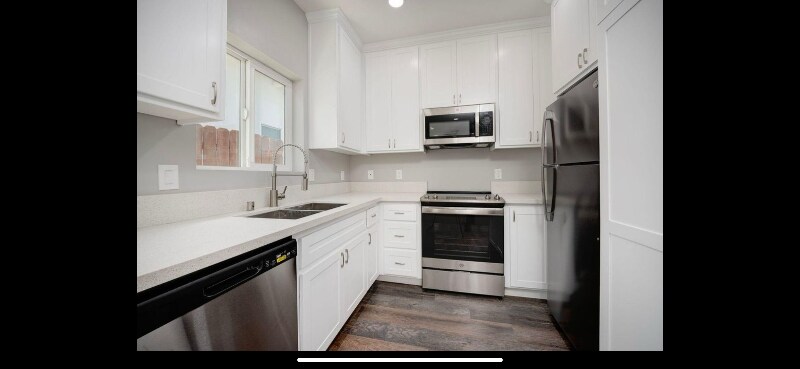 209 Wainwright Ct-Unit -B in Sacramento, CA - Building Photo