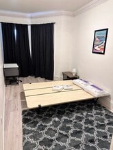 923 Beacon St, Unit u2 in Boston, MA - Building Photo - Building Photo