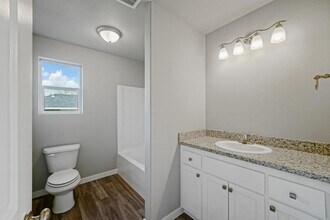 4293 Ash Grove Dr NE in Salem, OR - Building Photo - Building Photo