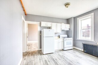 2718 Fairfield Ave in Bridgeport, CT - Building Photo - Building Photo