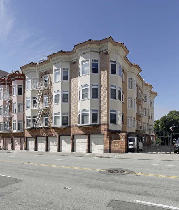 950 Bay St in San Francisco, CA - Building Photo