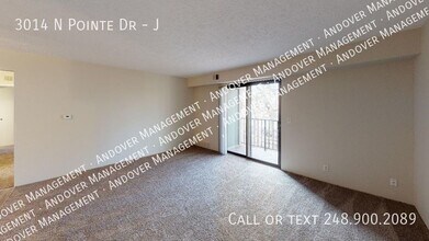 3014 N Pointe Dr, Unit J in Jackson, MI - Building Photo - Building Photo