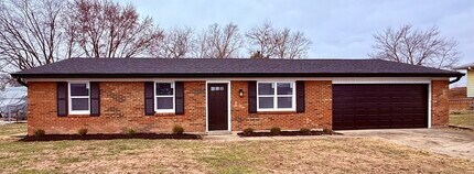5363 Burgundy Pl in Fairfield, OH - Foto de edificio - Building Photo