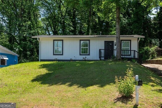 property at 338 Lincoln St SW