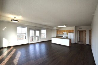 Grande Market Place in Burnsville, MN - Foto de edificio - Building Photo