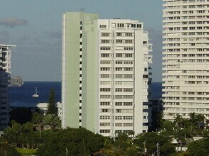 Everglades House in Fort Lauderdale, FL - Building Photo - Building Photo