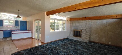 2190 Lincoln Ln in Holladay, UT - Building Photo - Building Photo