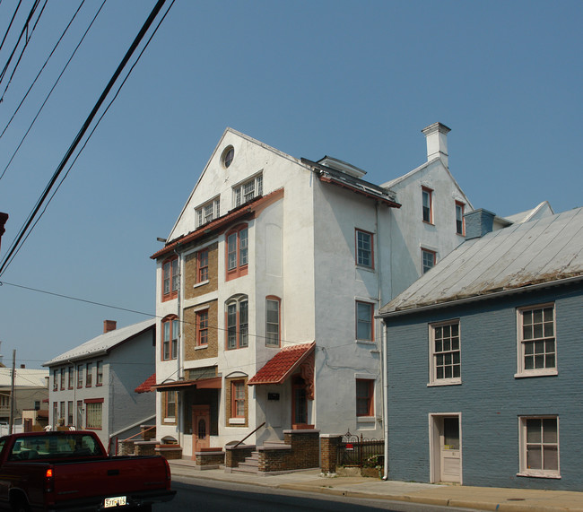 15-19 N Mulberry St in Hagerstown, MD - Building Photo - Building Photo