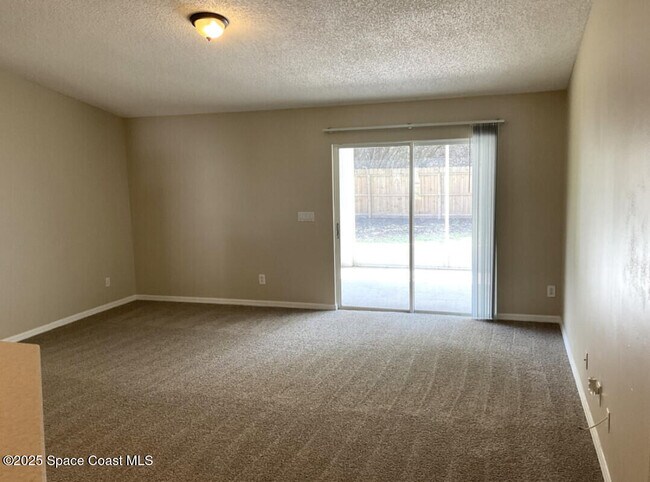 2450 Ralph Ave SE in Palm Bay, FL - Building Photo - Building Photo
