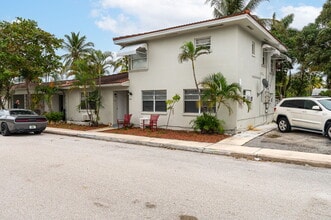 203 4th Ave S in Lake Worth Beach, FL - Building Photo - Building Photo