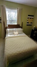 1481 SW 105th Ave in Pembroke Pines, FL - Building Photo - Building Photo