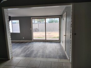 1012 W Dragoon Ave in Mesa, AZ - Building Photo - Building Photo