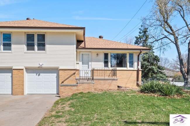 property at 4216-4220 Vinton St