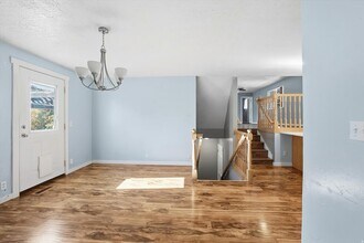 71 W 450 S, Unit A in Kaysville, UT - Building Photo - Building Photo