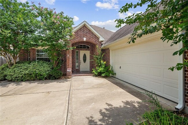 property at 2419 Newark Cir