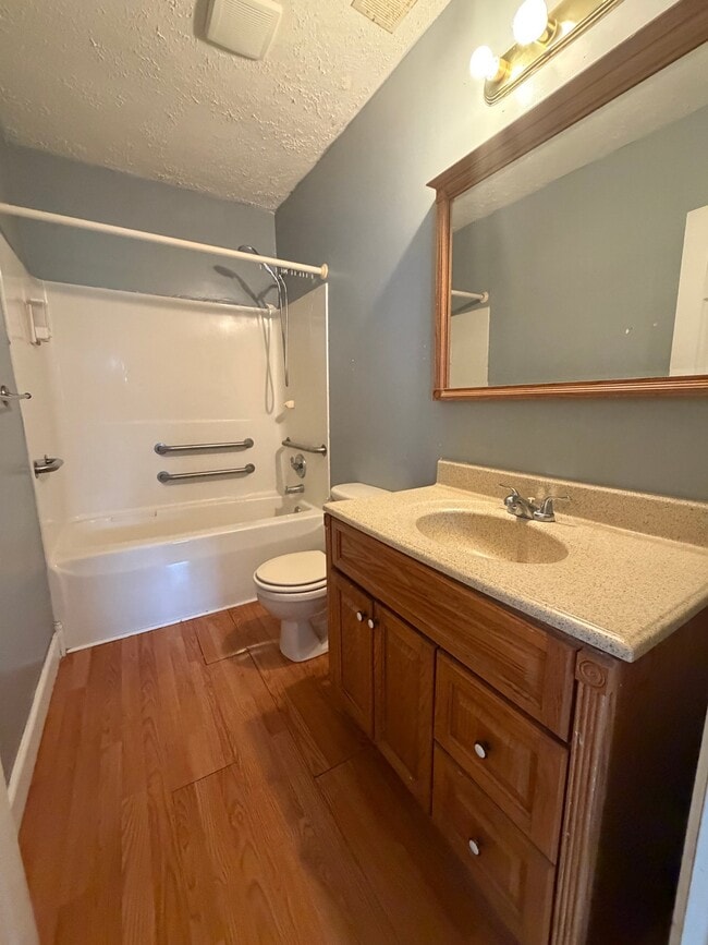 101 W Main St, Unit A