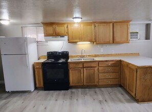 133 Cottage Ave in Sandy, UT - Foto de edificio - Building Photo