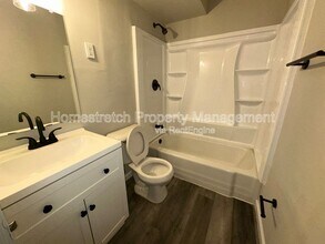 5 Bruce Dr in Florissant, MO - Building Photo - Building Photo
