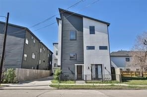 property at 611 Sydnor St